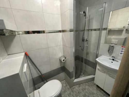 Apartamento Eldom-noclegi, Kolejowa 15 W?growiec