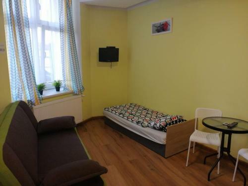 Apartamento Eldom-noclegi, Kolejowa 15 W?growiec