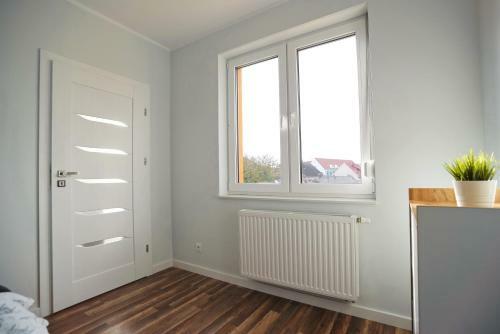 Apartament Ul. ?rednia 15 W?growiec