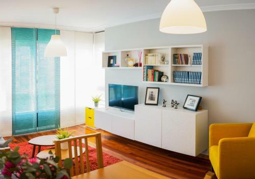 Apartamento Milladoiro - Piso Completo A 4 Km de La Catedral
