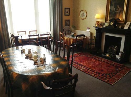 Hostal Rathan House - Guesthouse At Eskbank