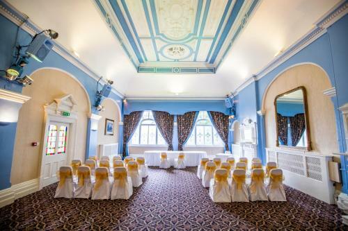 Castle Hotel