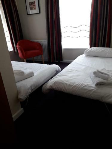 Waterfront Lodge Hotel
