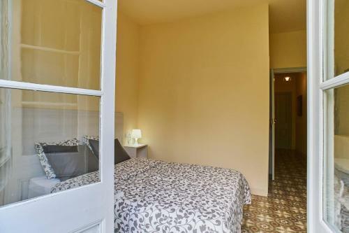 Room-independent In Vilafranca Center
