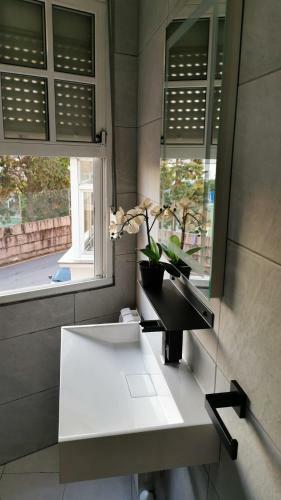 Casita Bien Equipada En Buena Zona!
