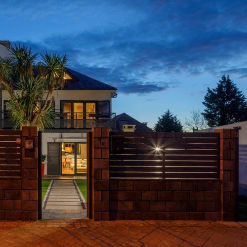 Castro House By Pris