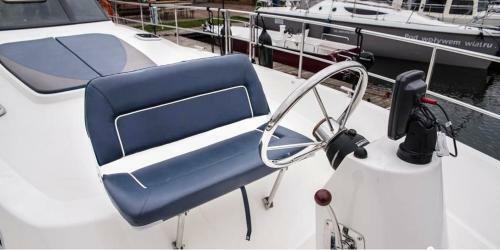 Jacht Motorowy Nautika 1300 Lux