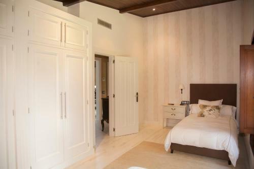 Villa Luxury Rustic House - O Rego Da Santa Mari�a