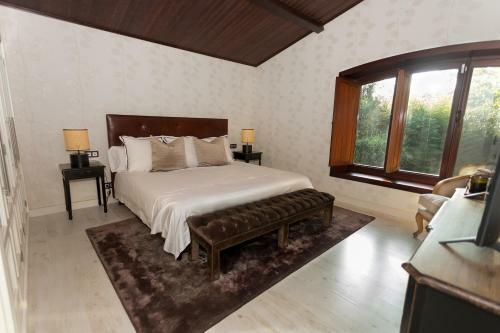 Villa Luxury Rustic House - O Rego Da Santa Mari�a