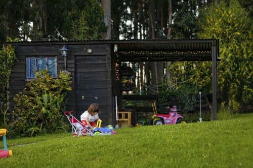 Casa Con Gran Jard�n Y Piscina En Cabarceno