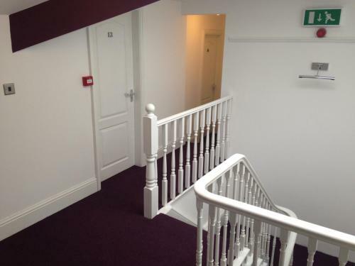 Hostal Hill View Hotel
