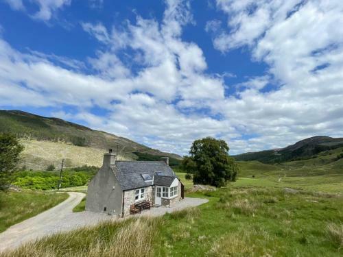 Glacour Studio Cottage
