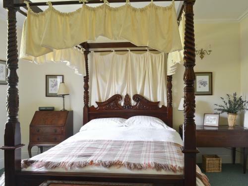 Old West Manse