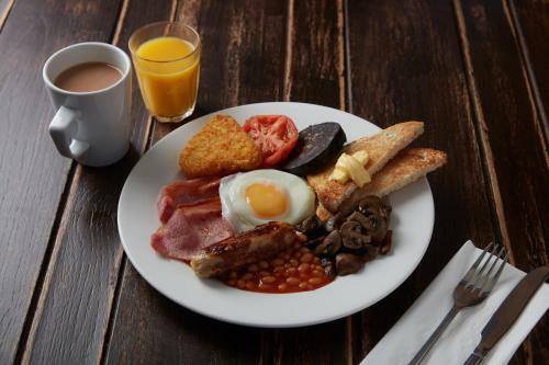 Hotel The White Hart Inn By Good Night Inns