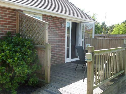 Hostal Cypress Log Cabins B&B