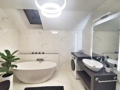Nowoczesny Apartament W Centrum Wis?y