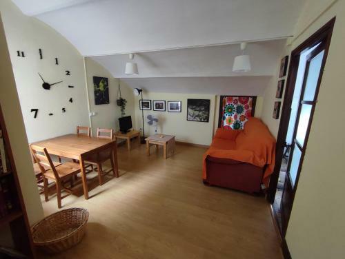Apartamento 202a �tico Con Encanto - Centro de Villaviciosa