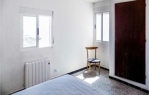 Beautiful Apartment In Vinar�s With 3 Bedrooms