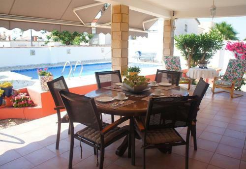 Villa With Private Pool And Wi-fi