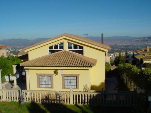 Pe�as Houses