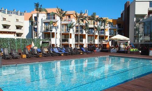 Apartament Holiday