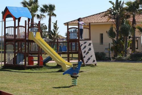 Apartamento Urbanizaci�n Almadraba Playa