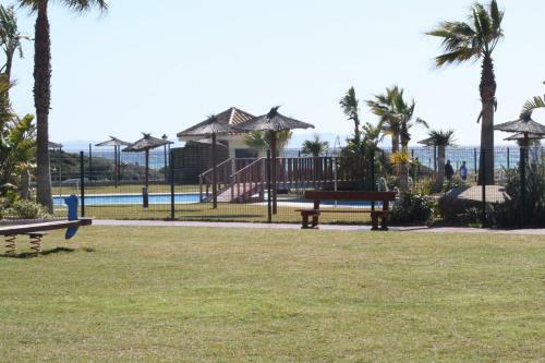 Apartamento Urbanizaci�n Almadraba Playa