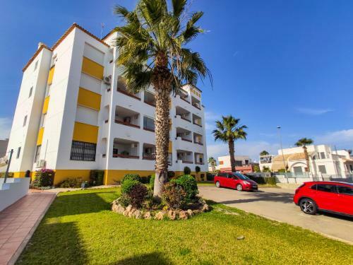 Villamartin 2 Bed 2 Bath Holiday Apartment