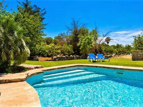 Detached Villa In S' Espinagar Near The Sea