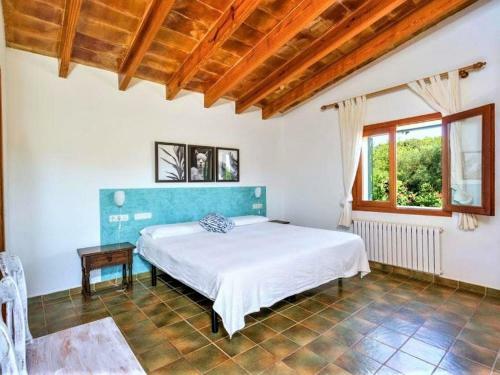 Detached Villa In S' Espinagar Near The Sea