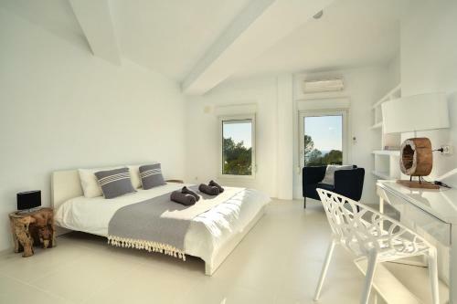Villa C'an Petra, Carrer Club Robinson