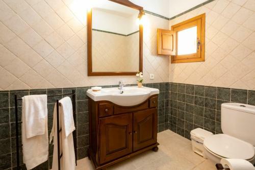 Villa In Ibiza Town, Sleeps 1214 - Can Monte