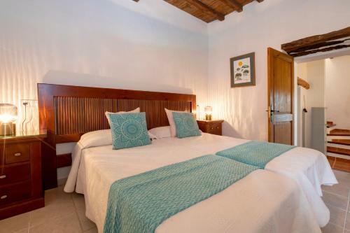 Villa In Ibiza Town, Sleeps 1214 - Can Monte
