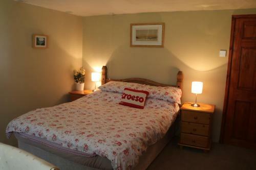 Bwythynod Helmau Cottages