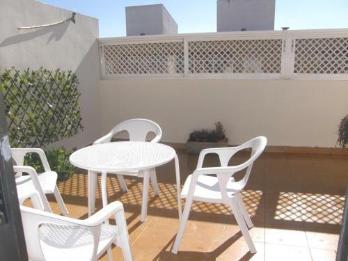 Apartamento �tico Con Terraza En La Jota