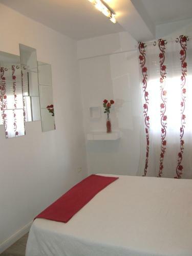 Apartamento �tico Con Terraza En La Jota