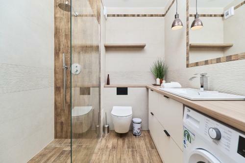Luxurious Apartment Wroc?aw Kowale By Renters
