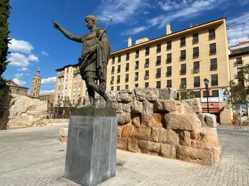 Lc Apartamentos C�sar Augusto
