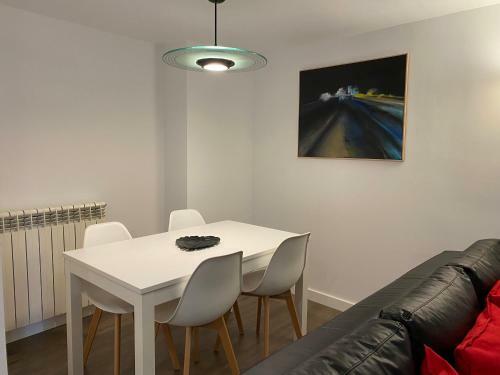 Lc Apartamentos C�sar Augusto