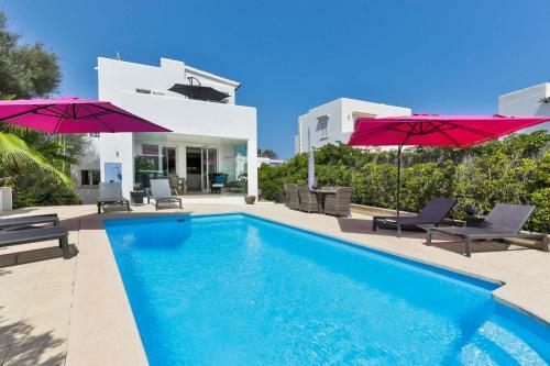 Villa Lumi-oleanda 8 Pers Am Yachthafen Cala D' Or