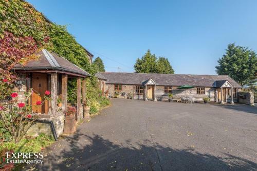 Highgrove Barns