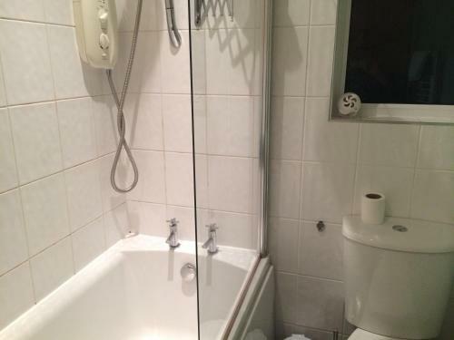 Hostal St Annes Guest House