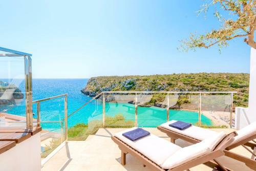Seafront Villa Bellavista With Heated Pool