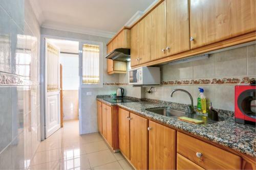 Amazing View Apartment Near The Beach