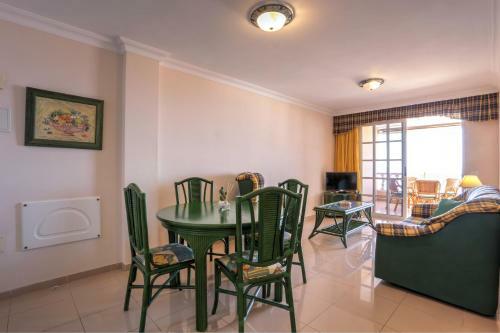 Amazing View Apartment Near The Beach