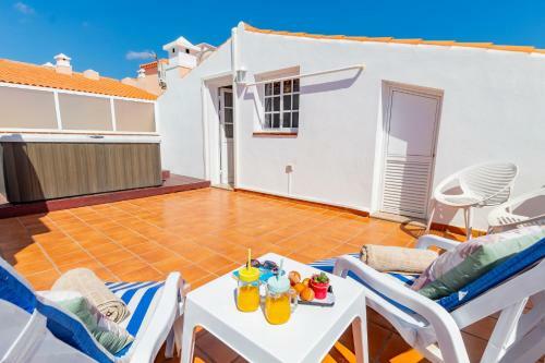 Apartamento Oceanview Penthouse With Jacuzzi