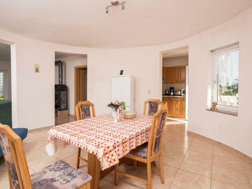 Holiday Home With Two Separate Floors And Private Swimming Pool
