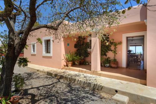 Villa Miquela