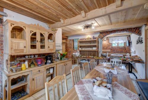 Bed & Breakfast Pokoje Go?cinne ?wiat?omir