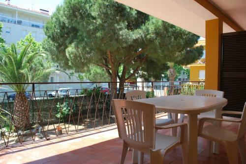 Apartamentos Les Palmeres